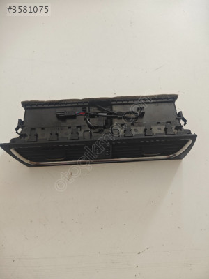 8T1 820 951 C Audi A4,A5,S4 ve S5 havalandırma