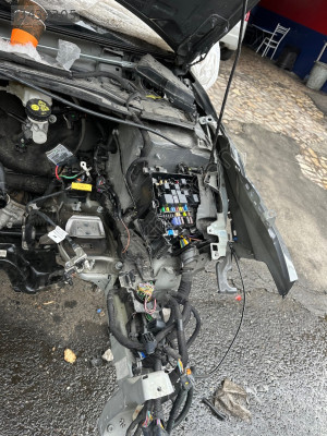 Peugeot 408 sigorta kutusu komple tesisat