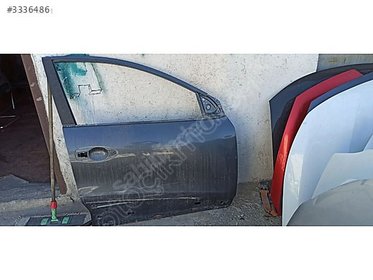 Renault kadjar sağ ön kapı çıkma orjinal