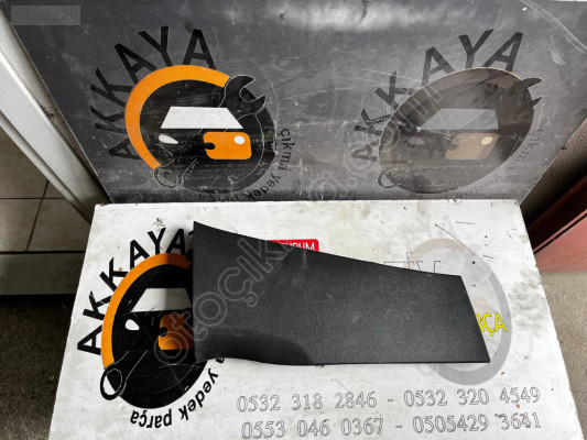 769152312R Megane 4 Sağ Orta Direk Bakaliti Alt Çıkma Orjinal