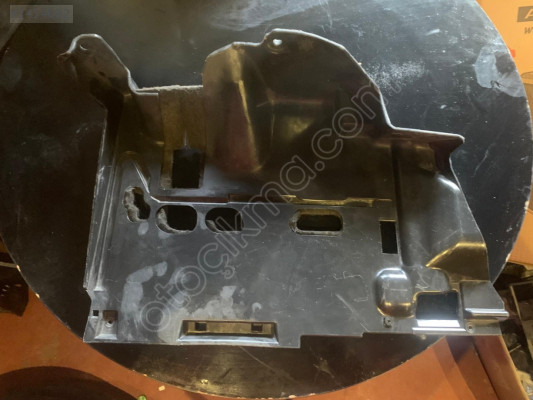 VOLKSWAGEN PASSAT TORPİDO ALT KAPLAMASI 3G1863081
