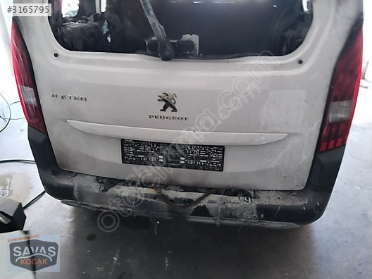2023 Peugeot RİFTER Arka Kaput