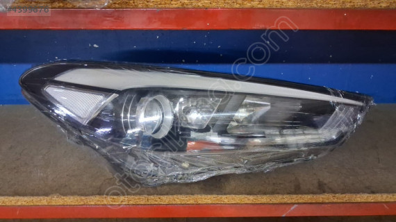 HYUNDAİ TUCSON SAĞ ÖN FAR ORİJİNAL ÇIKMA 2016