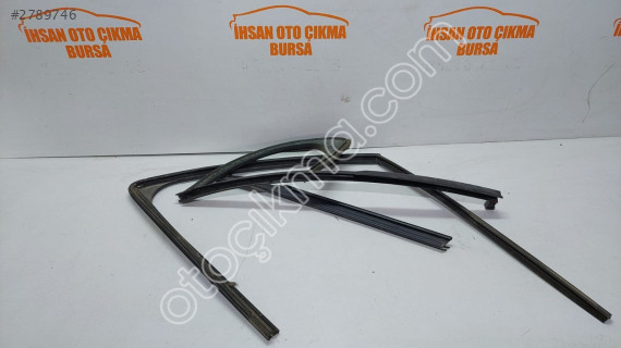 Citroen c3 sağ ön cam fitili