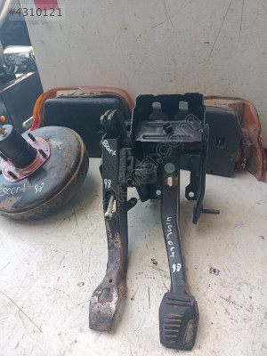 FORD ESCORT 98 FREN DEBRİYAJ PEDALI