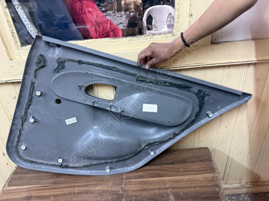 RENAULT CLİO SOL ARKA KAPI DÖŞEMESİ 00-08 MODEL ORJİNAL