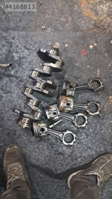 Mazda E2200  Krank Ve Piston Kolu