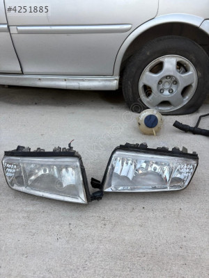 SKODA FABİA 1.4 2001 MODEL SAĞ VE SOL FAR