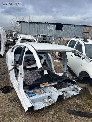 EGEA TAVAN ARKA HATASIZ BOYASIZ ORJİNAL ÇIKMAA PARÇA