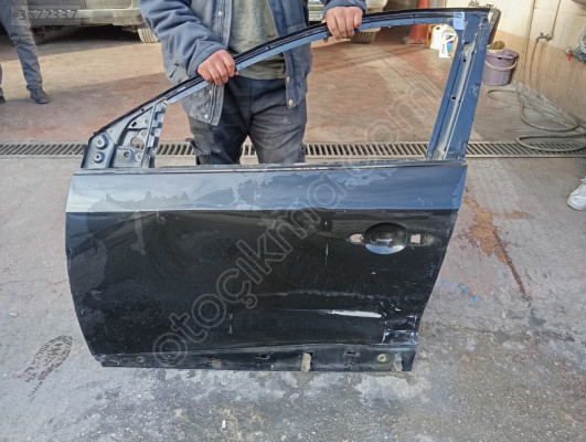 RENAULT FLUANCE SİYAH SOL ÖN KAPI ORJINAL