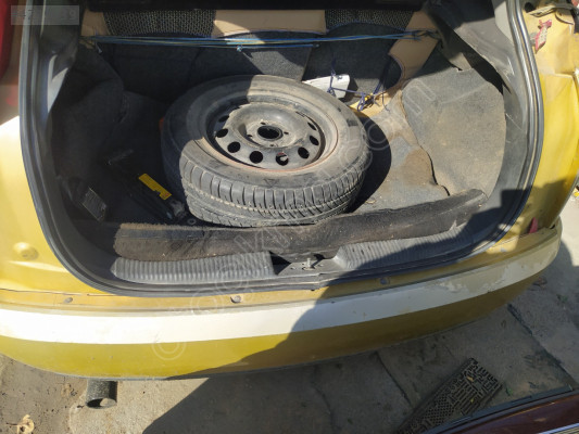 ÇIKMA FORD FOCUS ARKA PANEL ÜST PLASTİĞİ