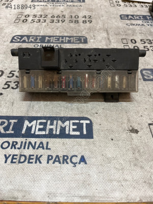 ÇIKMA VW GOLF 1 171 941 813 B 171941813B SİGORTA KUTUSU