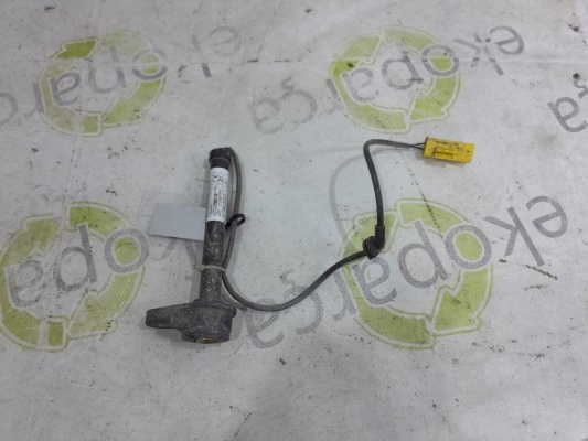 MERCEDES E SERİSİ 2015 2019 W213 KAPUT FİŞEĞİ A2139062201
