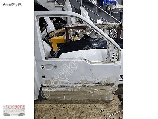 FORD CORNET BEYAZ SAĞ ÖN KAPI ORJINAL