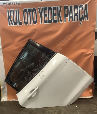 peugeot 208 sağ arka kapı dolu
