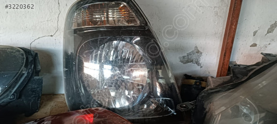 KİA BONGO ORJİNAL ÇIKMA SAĞ FAR