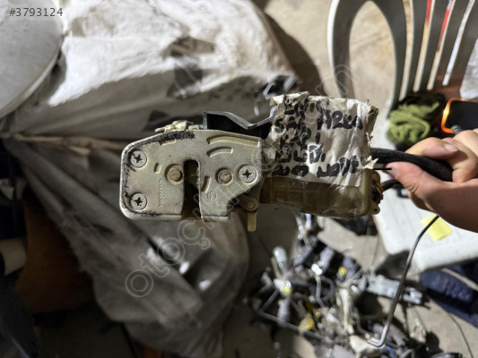 HONDA CİVİC SAĞ ARKA KAPI KİLİDİ ORJİNAL 98-00 MODEL