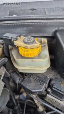 Marea 2.0 motor hidrolik yağ deposu