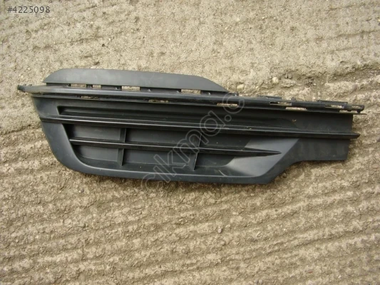 3G8853665 ÖN TAMPON HAVVALANDIRMA IZGARASI ARTEON 2017>>