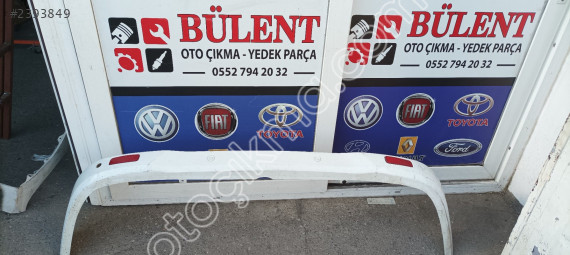Ford Courier arka tampon orijinal çıkma