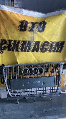Audi A4 Ön Panjur Parçası - 8K0853651 Model Sağ Çamurluk