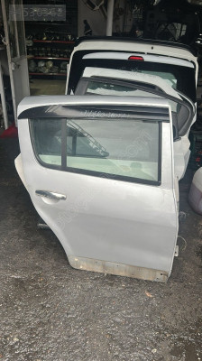 DACİA SANDERO SAĞ ARKA KAPI KONUK OTO
