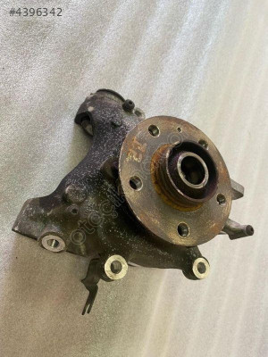 AUDI A8 2013 2017 SAĞ ARKA TAŞIYICI 4H0505432D