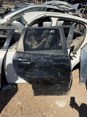 HONDA JAZZ SAĞ ARKA KAPI ÇIKMA ORJİNAL