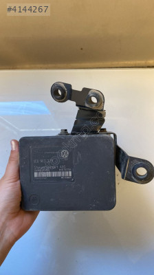 1C0907379J 1J0614117F volkswagen bora golf 4 abs beyni