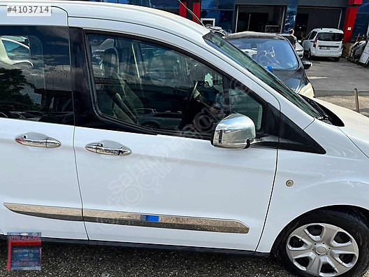 FORD COURİER BEYAZ SAĞ ÖN KAPI ÇIKMA ORİJİNAL HATASIZ