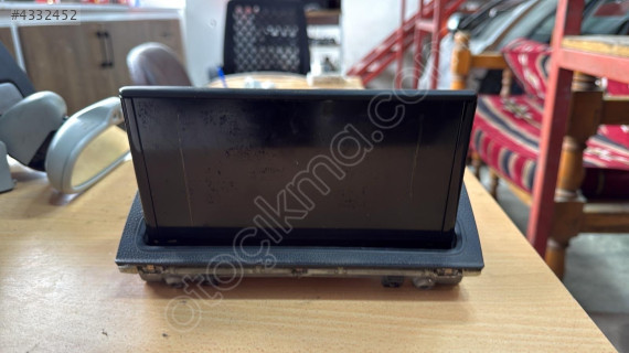 2015-2019 AUDİ A3 MMI MULTİMEDYA EKRAN 8V0 857 273 M ORJ ÇIKMA