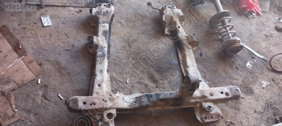 Çıkma mazda 626 ön travers