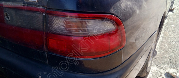 Toyota Corona sağ arka stop