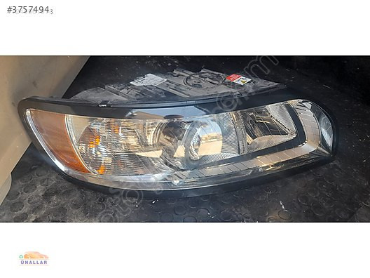 2010 VOLVO S40 SAĞ FAR 'ÜNALLAR OTO ÇIKMA YEDEK PARÇA' DA