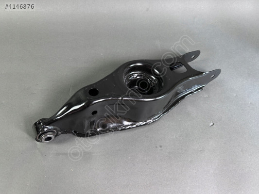 MASERATİ QUATTROPORTE GHİBLİ ARKA SALINCAK TABLA 670036580