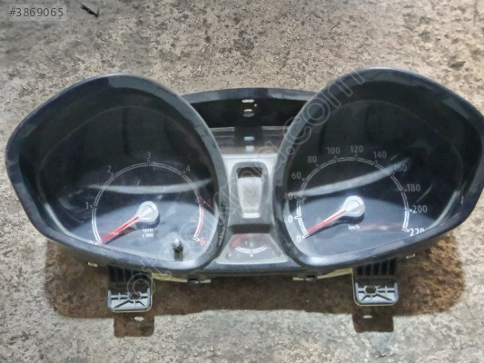 FORD FİESTA KİLOMETRE GÖSTERGE PANELİ