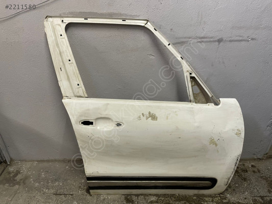 FİAT 500 L SAĞ ÖN KAPI