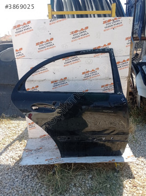 MERCEDES E SERİSİ W211 SAĞ ARKA KAPI ÇIKMA BOŞ 2005-2012