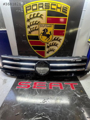 VW Caddy İçin Ön Panjur Çıkma Parça - Oto Yedek