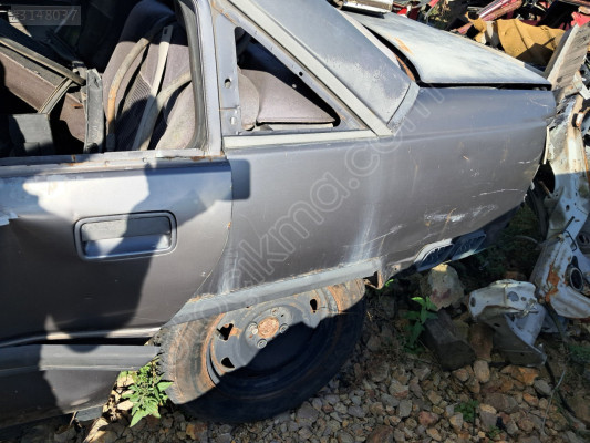 Opel omega a sol arka camurluk