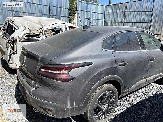 Citroen C4 X Sağ Ön Kapı Dolu Sökme 22-24