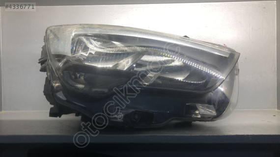 OPEL COMBO E ORJİNAL ÇIKMA SAĞ FAR