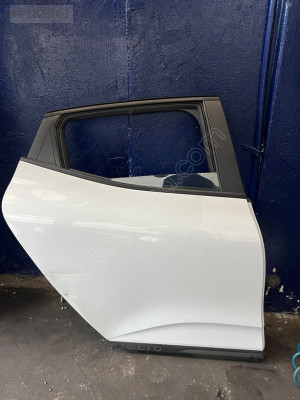 CLİO 5 SAĞ ARKA KAPI HATASIZ BOYASIZ ORJİNAL ÇIKMA PARÇAA