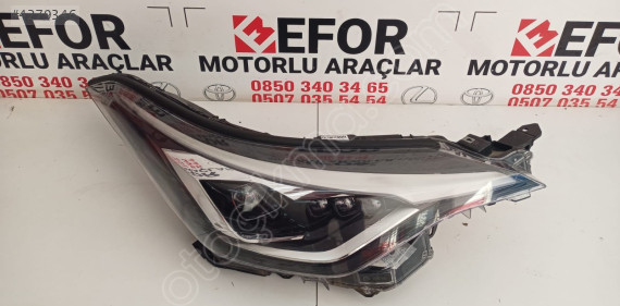 TOYOTA CHR ORJİNAL ÇIKMA SAĞ FAR