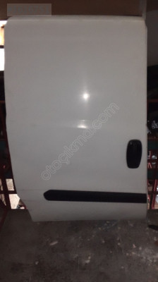 2010-2018 Fiat Doblo için Sağ Arka Kapı Çıkma Parçası