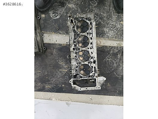 nisan Primera silindir kapağı