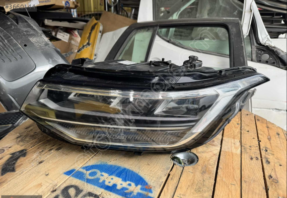 VOLKSWAGEN TİGUAN 2021-2024 SOL FAR FULL LED ORJİNAL HATASIZ