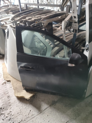 RENAULT FLUENCE SAĞ ÖN KAPI OTO FEDAİ