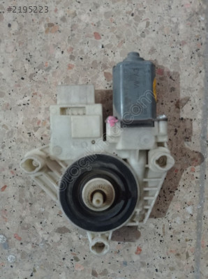 5Q4959812A 2014 VW GOLF 7 ORİJİNAL ÇIKMA SAĞ ARKA CAM MOTORU
