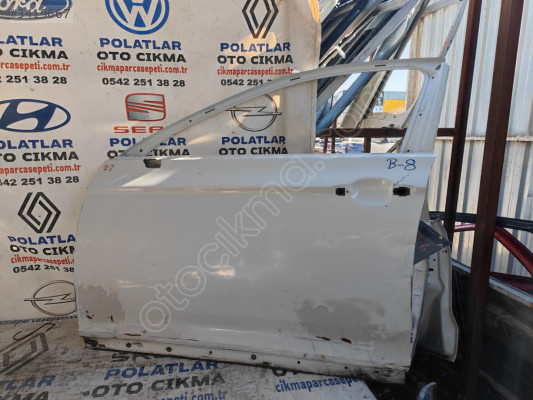 Volkswagen Passat B 8 ön sol kapı Orjinal beyaz